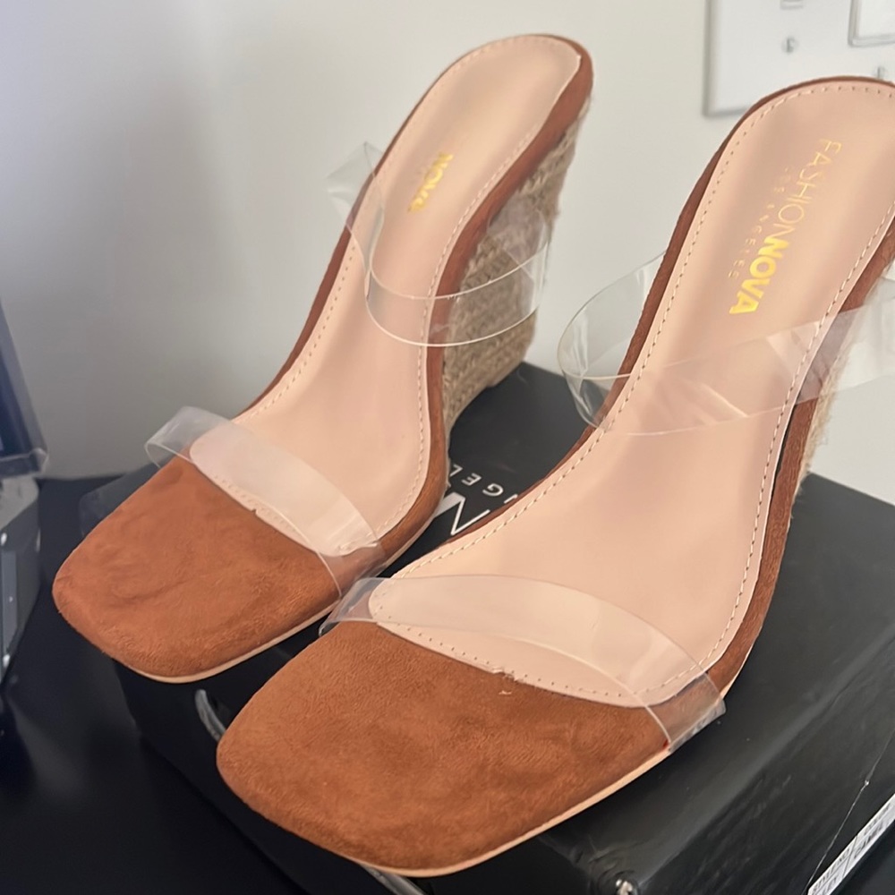 Women camel color wedge
